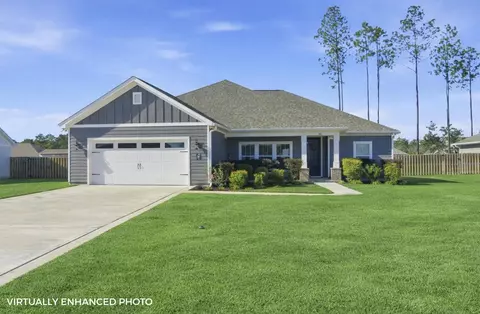 86 Manchester Dr, Crawfordville, FL 32327