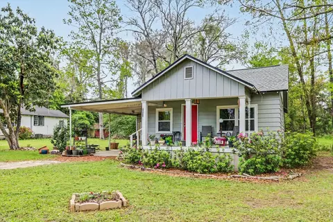 2611 Block Dr, Tallahassee, FL 32304
