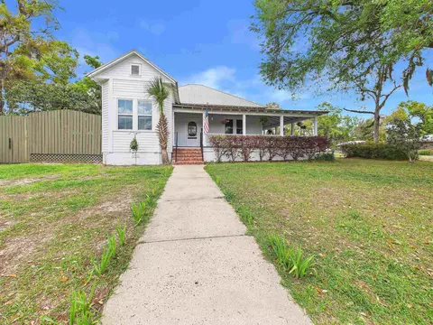 602 W Bay St, Perry, FL 32347 photo 2