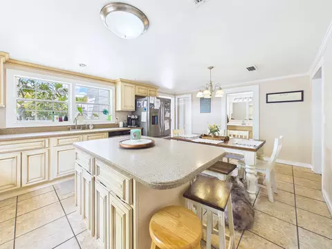602 W Bay St, Perry, FL 32347 photo 8
