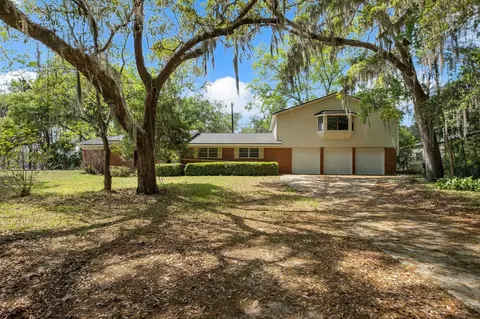 3765 Lakeview Dr, Tallahassee, FL 32310