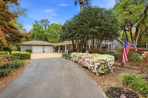 3409 Lakeshore Dr, Tallahassee, FL 32312