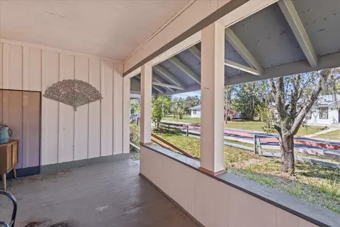 Exterior - 210 S Center St, Perry, FL 32347 photo 4 of 5