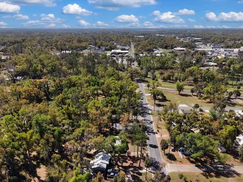 View/Area - 210 S Center St, Perry, FL 32347 photo 7 of 9
