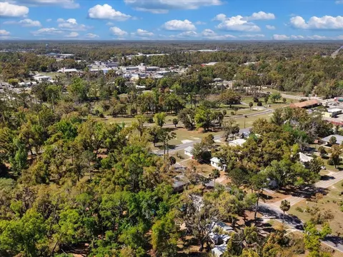 View/Area - 210 S Center St, Perry, FL 32347 photo 6 of 9