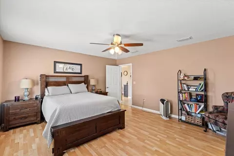 Bedroom - 201 State St, Perry, FL 32348 photo 1 of 4