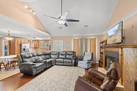 Living - 201 State St, Perry, FL 32348 photo 1 of 1