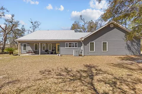 Exterior - 201 State St, Perry, FL 32348 photo 6 of 9