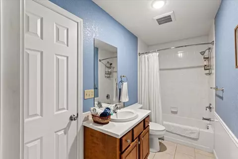 Bath - 201 State St, Perry, FL 32348 photo 1 of 4