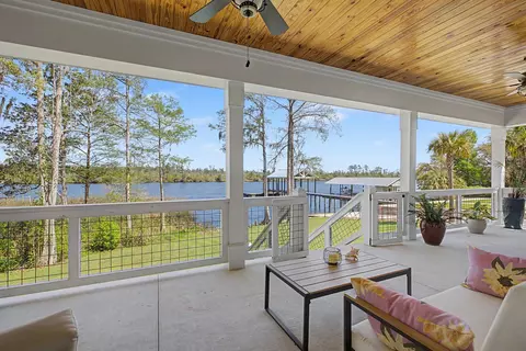 139 Rio Vista Dr, Sopchoppy, FL 32358