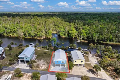 View/Area - 1226 NE Rivers Bend Way, Steinhatchee, FL 32359 photo 3 of 20