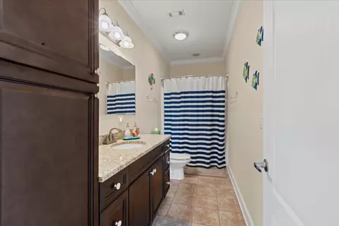 Bath - 1226 NE Rivers Bend Way, Steinhatchee, FL 32359 photo 4 of 5