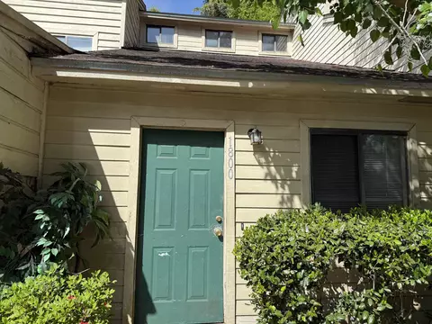 1800 Falconcrest Dr, Tallahassee, FL 32303