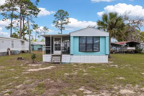 1707 NE Cypress St, Steinhatchee, FL 32359 photo 2