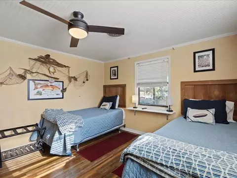 Bedroom - 603 SE Riverside Dr, Steinhatchee, FL 32359 photo 3 of 5