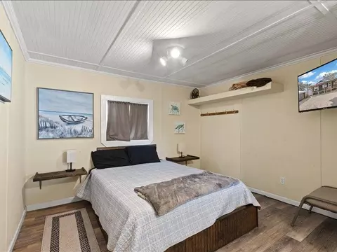 Bedroom - 603 SE Riverside Dr, Steinhatchee, FL 32359 photo 5 of 5