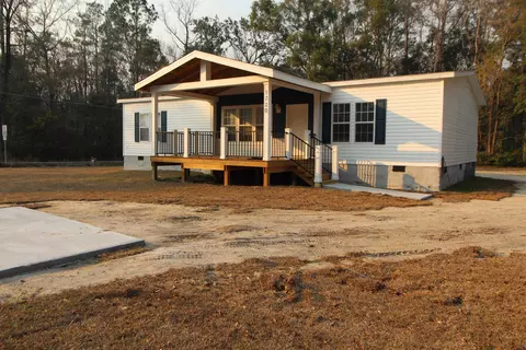 1720 E Oak Ridge Rd, Tallahassee, FL 32305