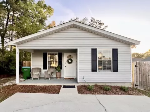 4 Ted Lott Ln, Crawfordville, FL 32327