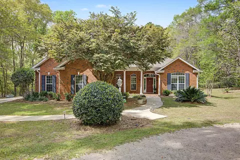 150 E Deer Pass Rd, Havana, FL 32333