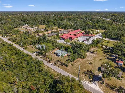 View/Area - 106 Stephens St, Perry, FL 32347 photo 4 of 9