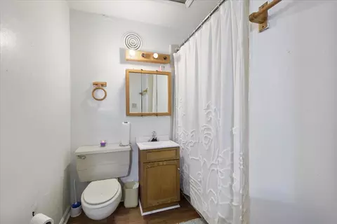 Bath - 106 Stephens St, Perry, FL 32347 photo 1 of 2