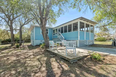 122 California St, Carrabelle, FL 32322