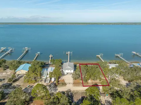 201 Harbor Cir, Alligator Point, FL 32346