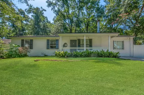 5556 Lumberjack Ln, Tallahassee, FL 32303