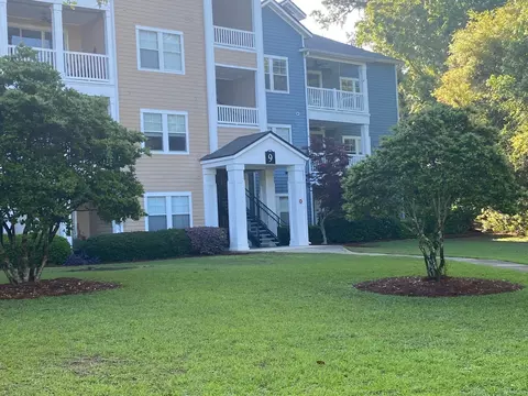 2801 Chancellorsville Dr #906, Tallahassee, FL 32312