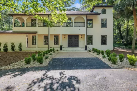 6375 Thomasville Rd, Tallahassee, FL 32312