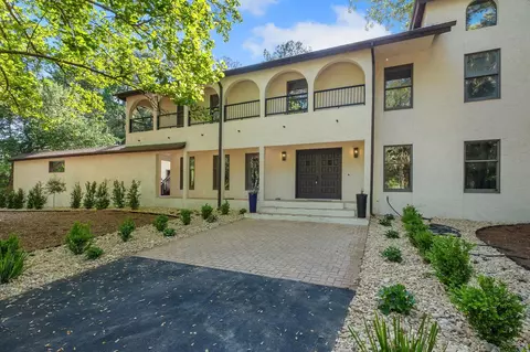 6375 Thomasville Rd, Tallahassee, FL 32312