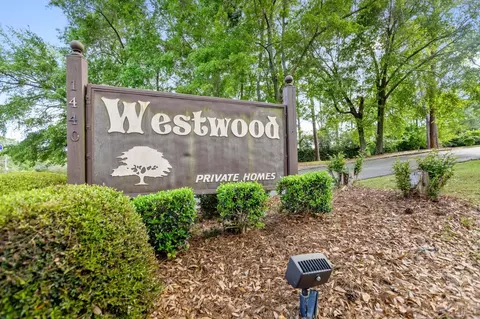 208 Westwood, Tallahassee, FL 32304