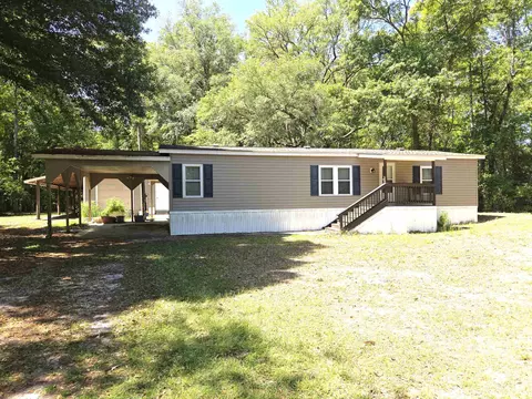 2344 Lakeview Pt, Quincy, FL 32351
