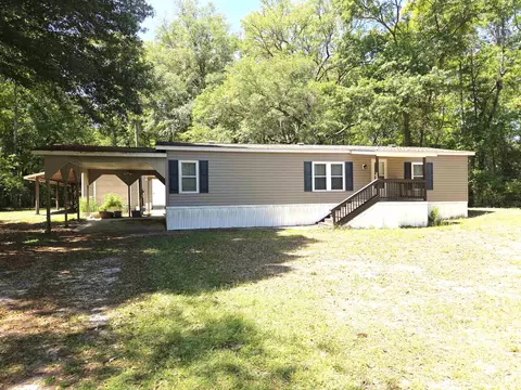 2344 Lakeview Pt, Quincy, FL 32351