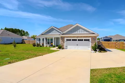195 Shelby Dr, Crawfordville, FL 32327