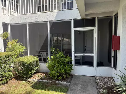857 SE Mayo Dr, Crystal River, FL 34429