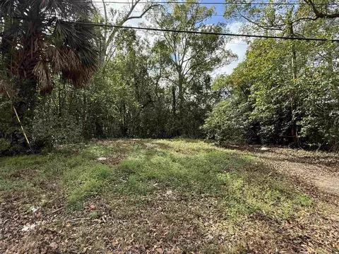 625 N Crawford St, Thomasville, GA 31792