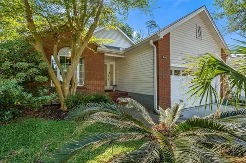 1555 China Grove Trl, Tallahassee, FL 32301