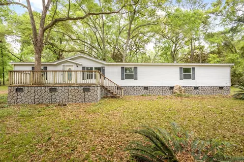 629 Smokehouse Farms Dr, Greenville, FL 32331
