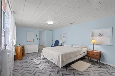 Bedroom - 1100 W Ash St, Perry, FL 32347 photo 3 of 4