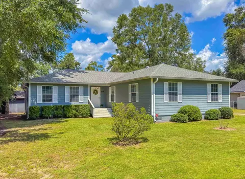 90 Kiowa Trl, Crawfordville, FL 32327