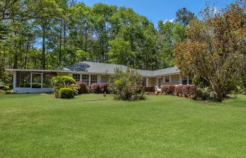 279 Indian Sink Trl, Thomasville, GA 31792