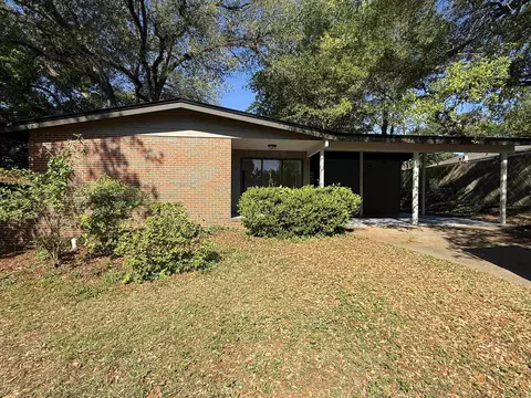 1244 Winifred Dr, Tallahassee, FL 32308