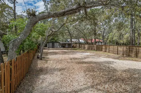 82 Coastal Hwy, Panacea, FL 32346