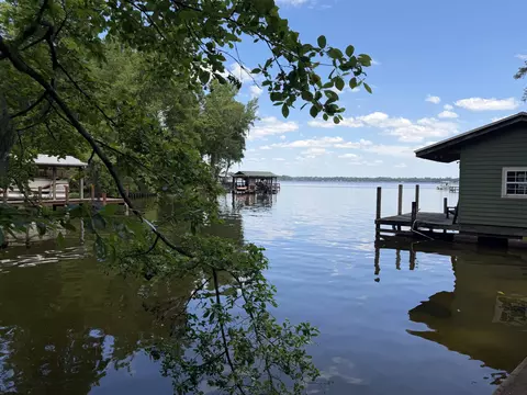 20180 Edgewater Ct, Tallahassee, FL 32310