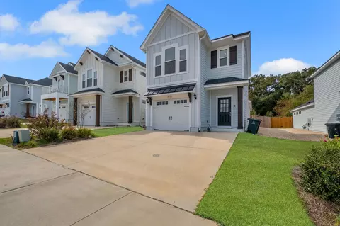3693 Meadow Vista Ln, Tallahassee, FL 32308