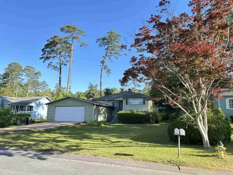 522 Collins Dr, Tallahassee, FL 32303