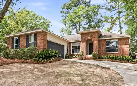 2430 Beautyberry Ct, Tallahassee, FL 32308