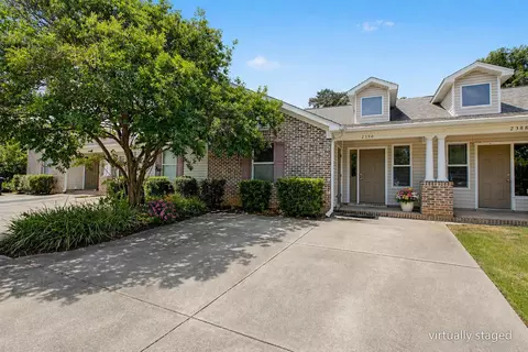 2390 Quazar Cir, Tallahassee, FL 32311
