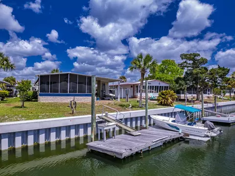 41 Connie Dr, Crawfordville, FL 32327